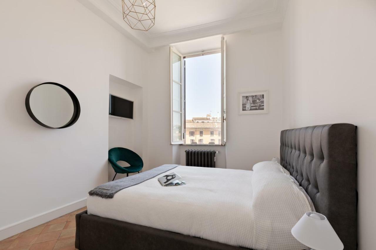 Presidential Penthouse Navona Apartment Rome Exterior photo