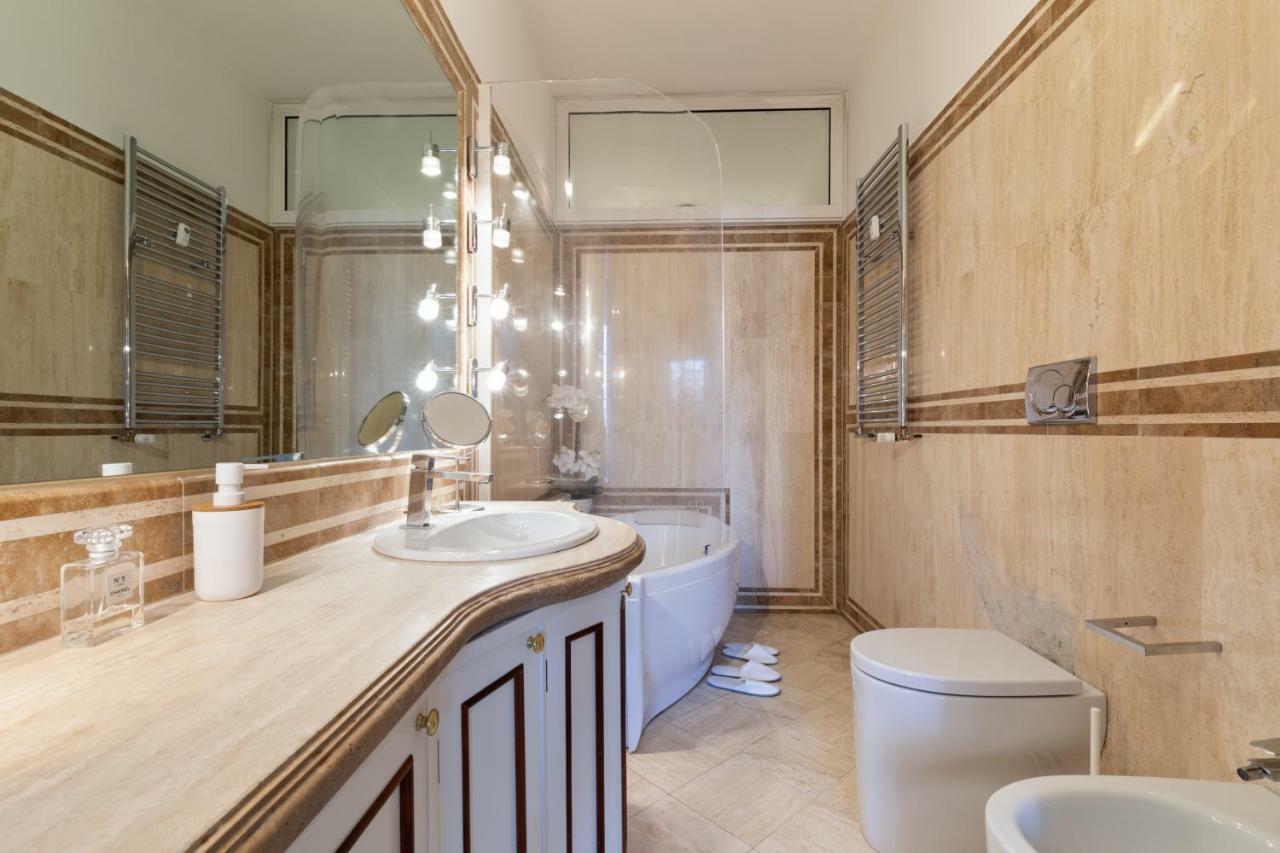 Presidential Penthouse Navona Apartment Rome Exterior photo